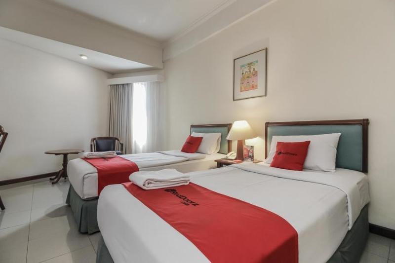 Reddoorz Plus Near Monumen Nasional Джакарта Екстериор снимка
